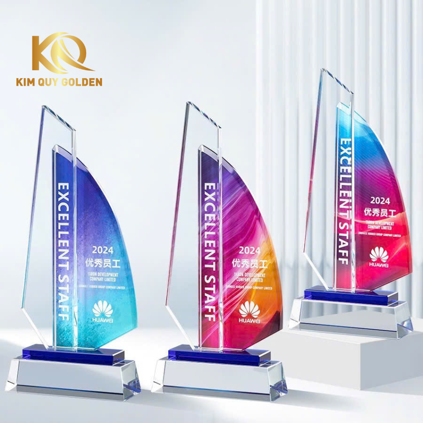 Cúp Pha Lê Hình Cánh Buồm KQ13 - Quà Tặng Vinh Danh Ý Nghĩa & Sang Trọng