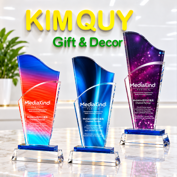 Cúp Vinh Danh Đại Lý KQ13 - Giải Pháp Khen Thưởng Hệ Thống Phân Phối Chuyên Nghiệp